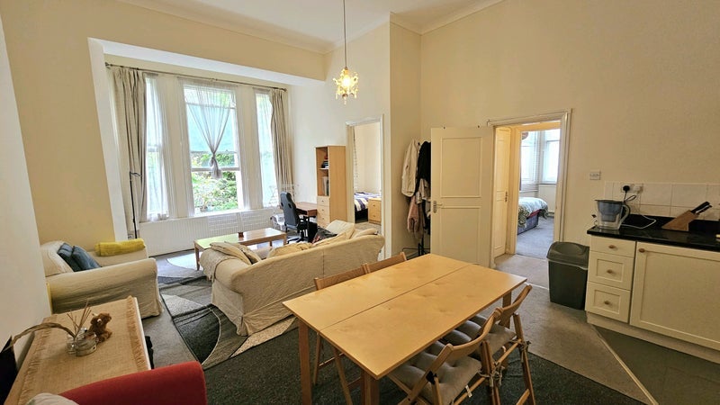 Flat Philbeach Gardens in Greater London