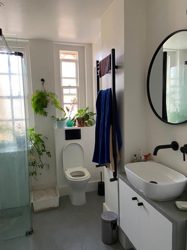 Room Rainhill Way in Greater London