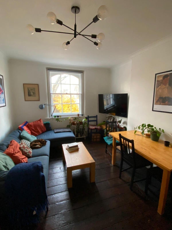 Room Rainhill Way in Greater London