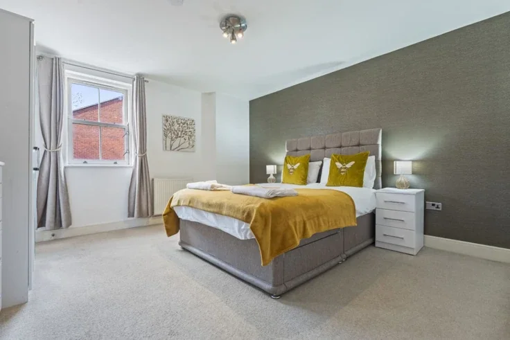 Flat Cavendish Court in Derby