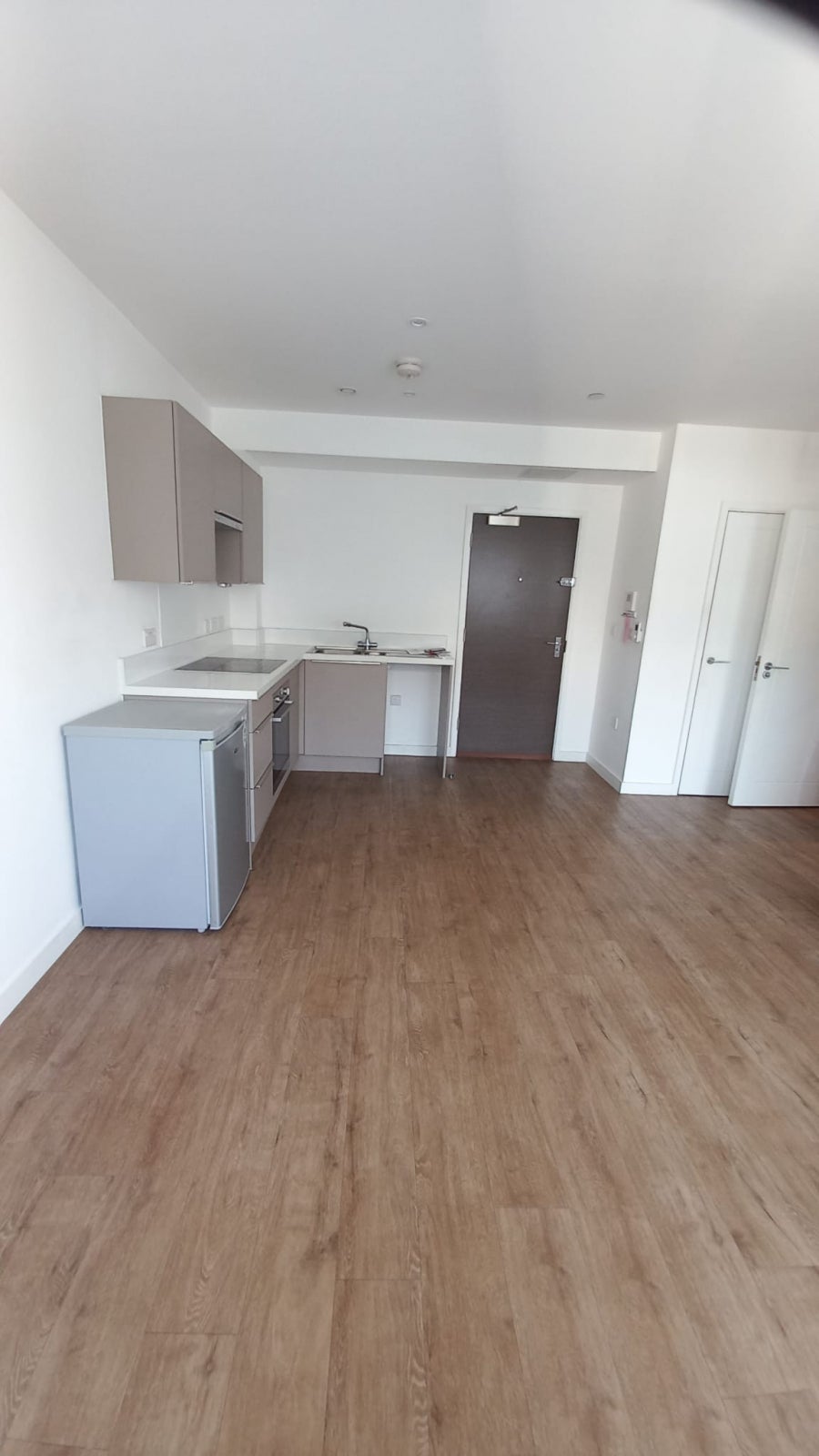 Flat Victoria Avenue in Southend-on-Sea