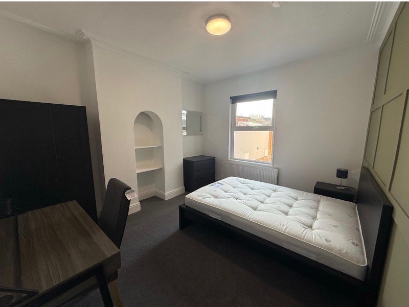 Room Alexandra Road in Stafford