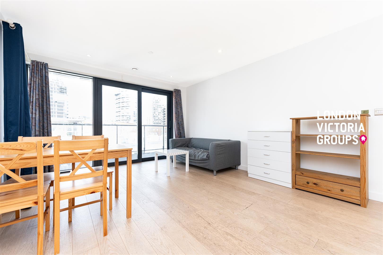 Flat Yabsley Street in Greater London