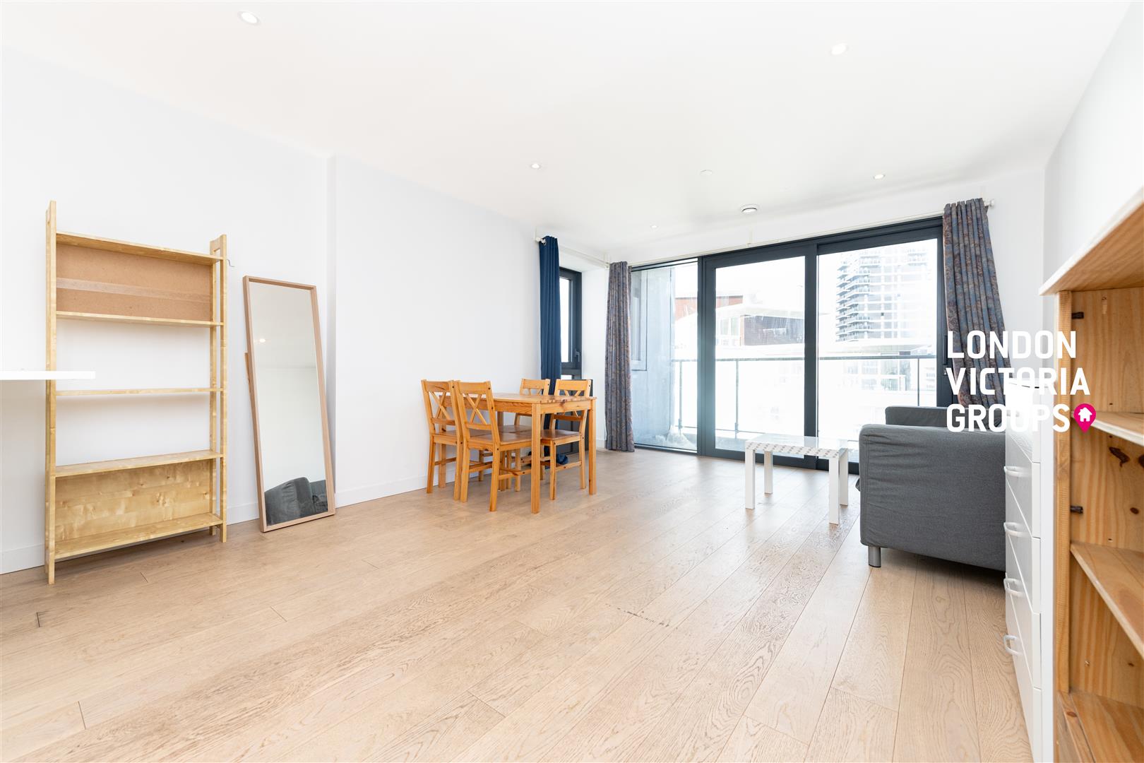 Flat Yabsley Street in Greater London