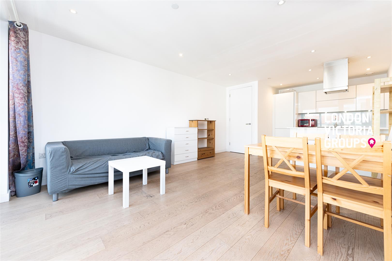 Flat Yabsley Street in Greater London