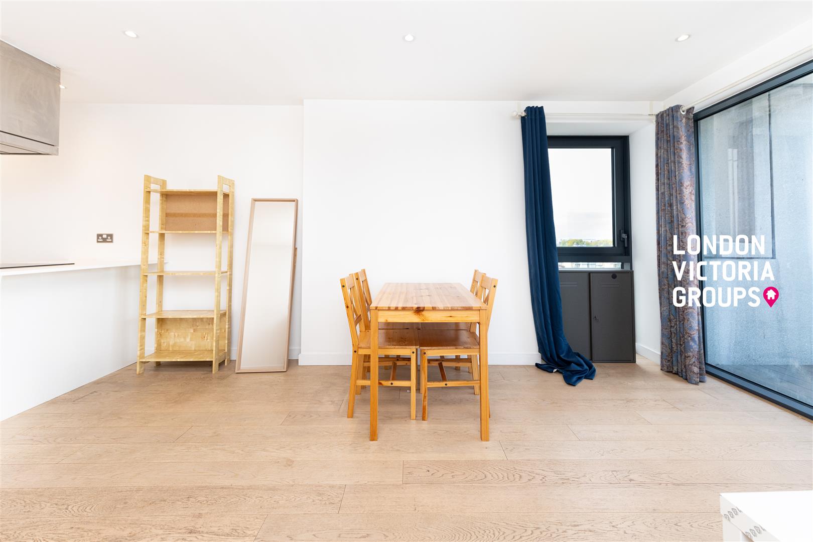 Flat Yabsley Street in Greater London