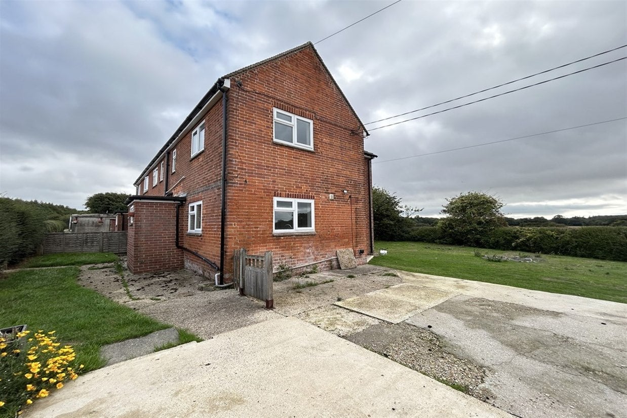 House St. John's Road in Basingstoke and Deane