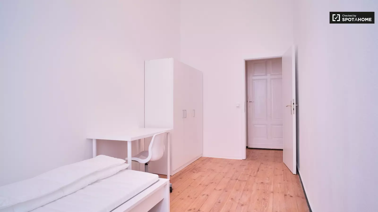 Wohnung Rheinstraße in Berlin
