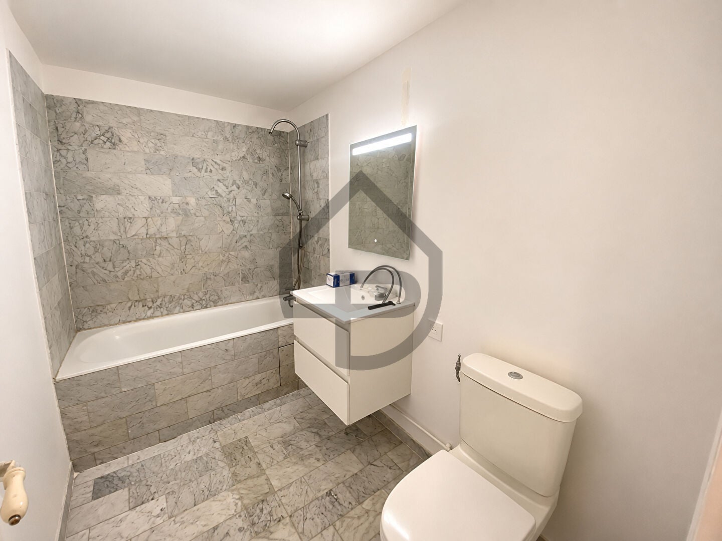 Appartement Rue Roger Jourdain à Rueil-Malmaison