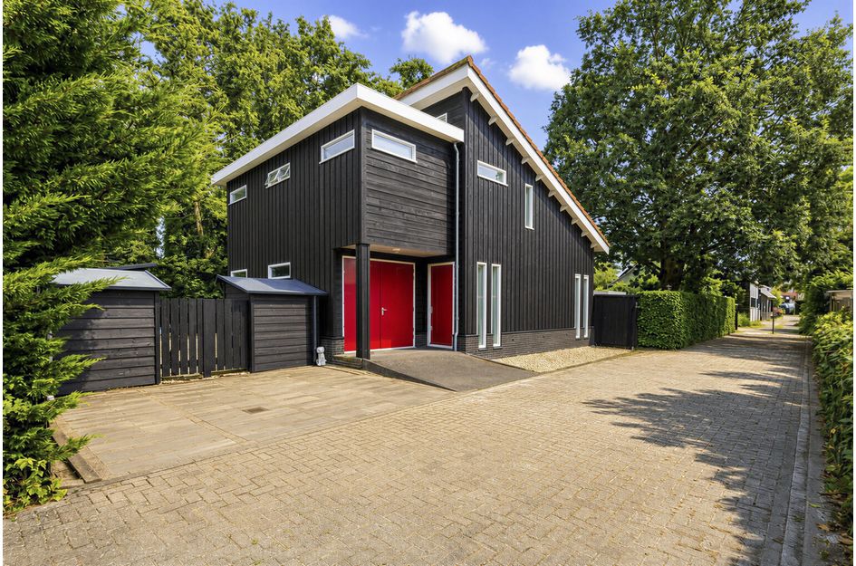 Huis Grutto 12 A in Hardinxveld-Giessendam