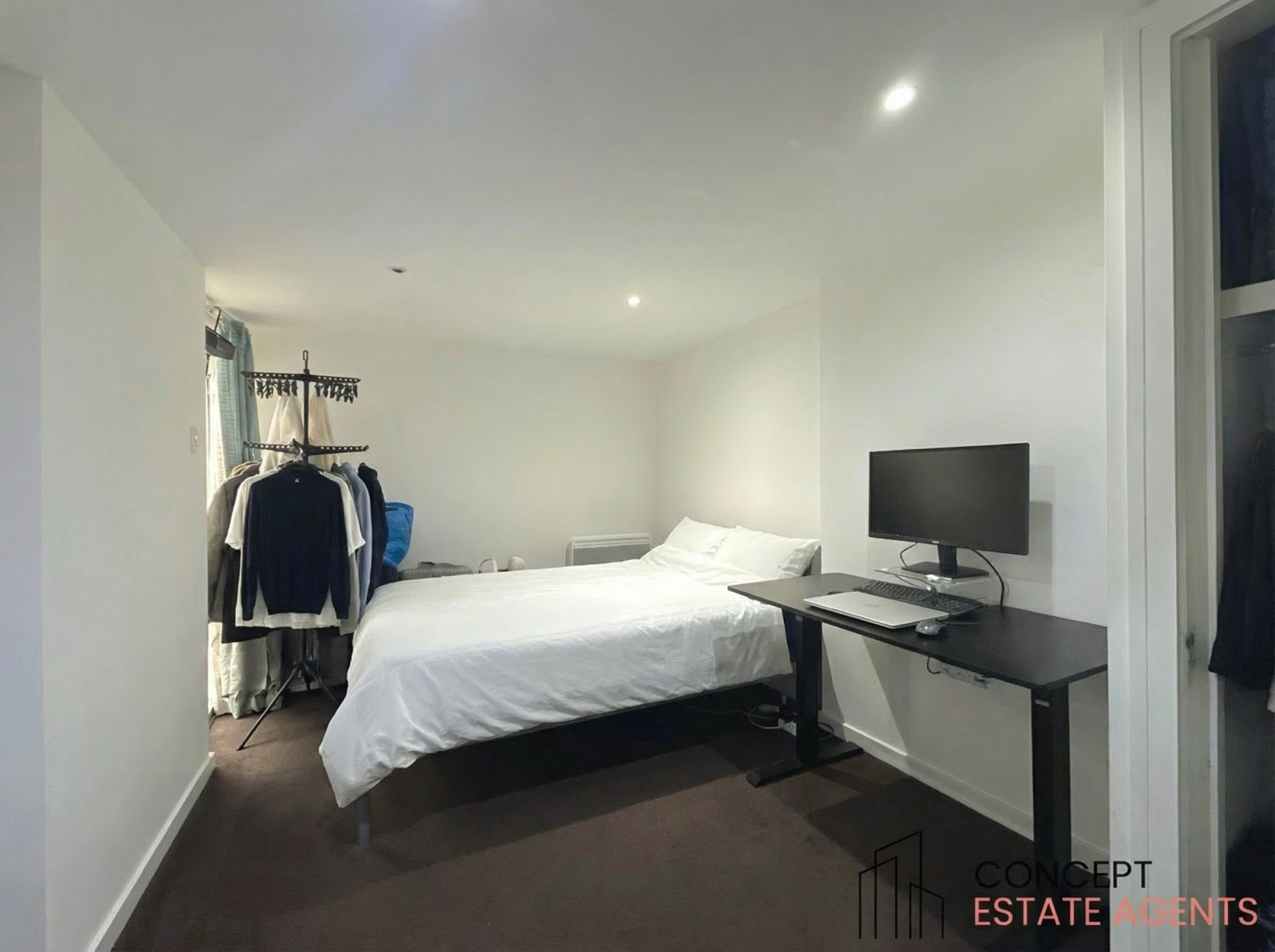 Flat Trinity Road in Greater London
