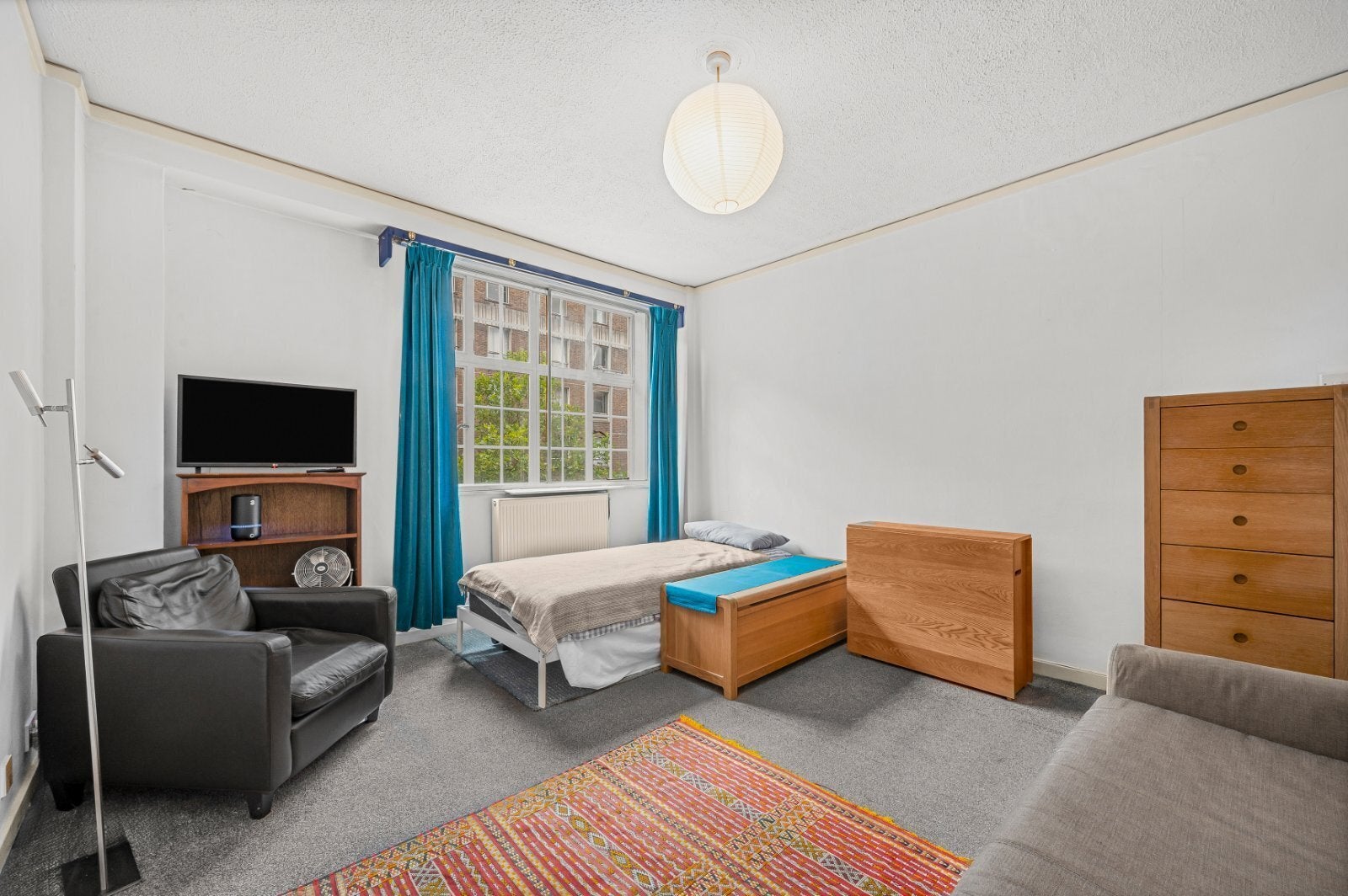 Flat Woburn Place in Greater London