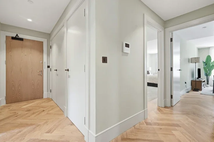 Flat Cheyne Walk in Greater London