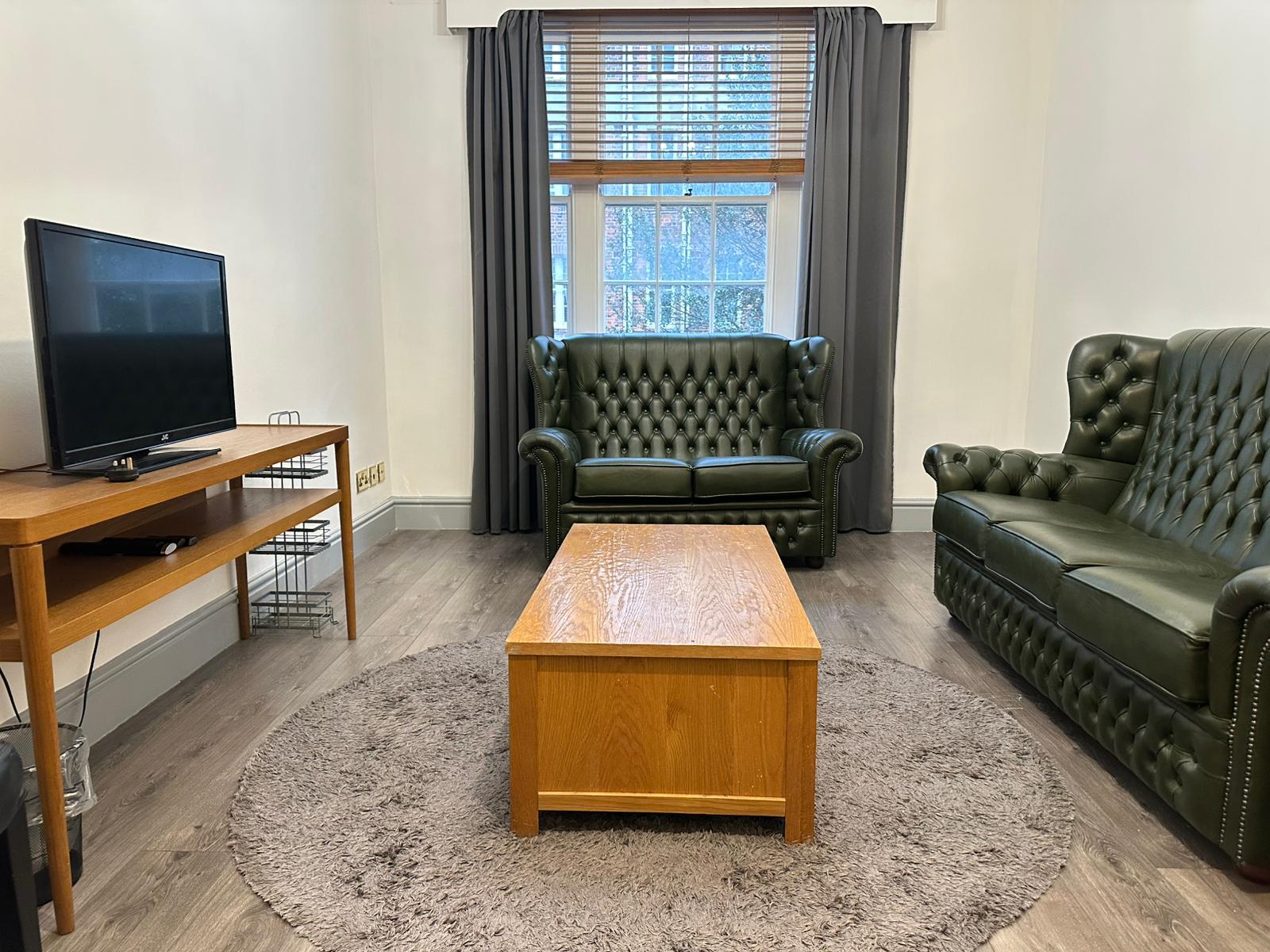Flat Queensway in City of Westminster