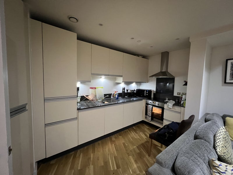 Room Salamanca Place in Greater London