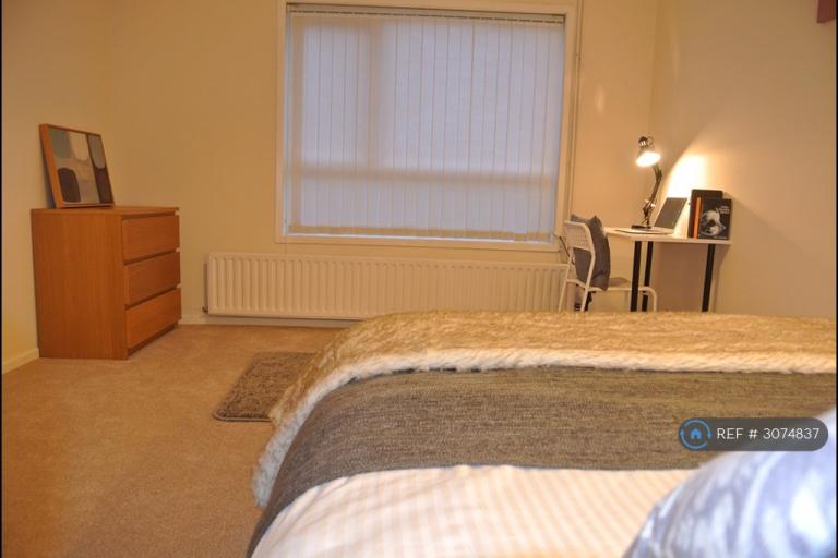 Room Lawnswood in Telford