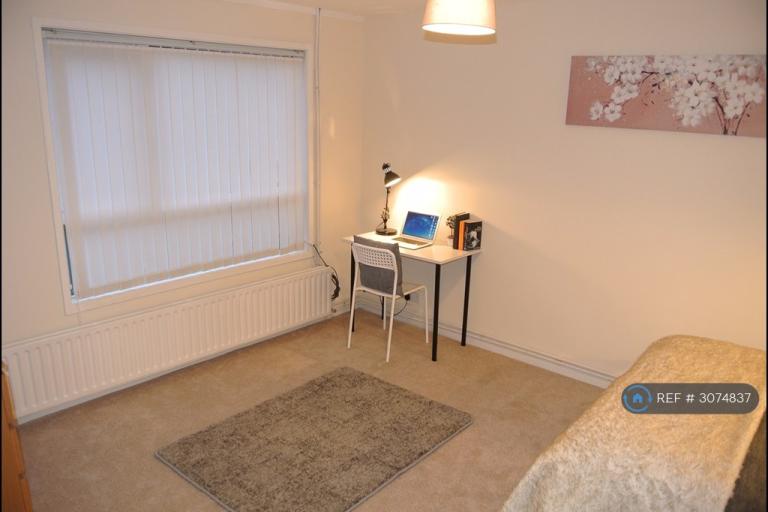 Room Lawnswood in Telford