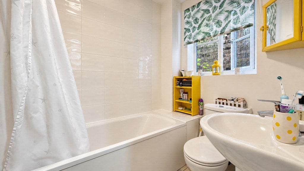 Flat Godolphin Place in Greater London