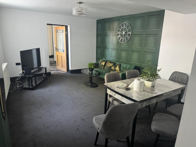Flat Sandford Road in Birmingham