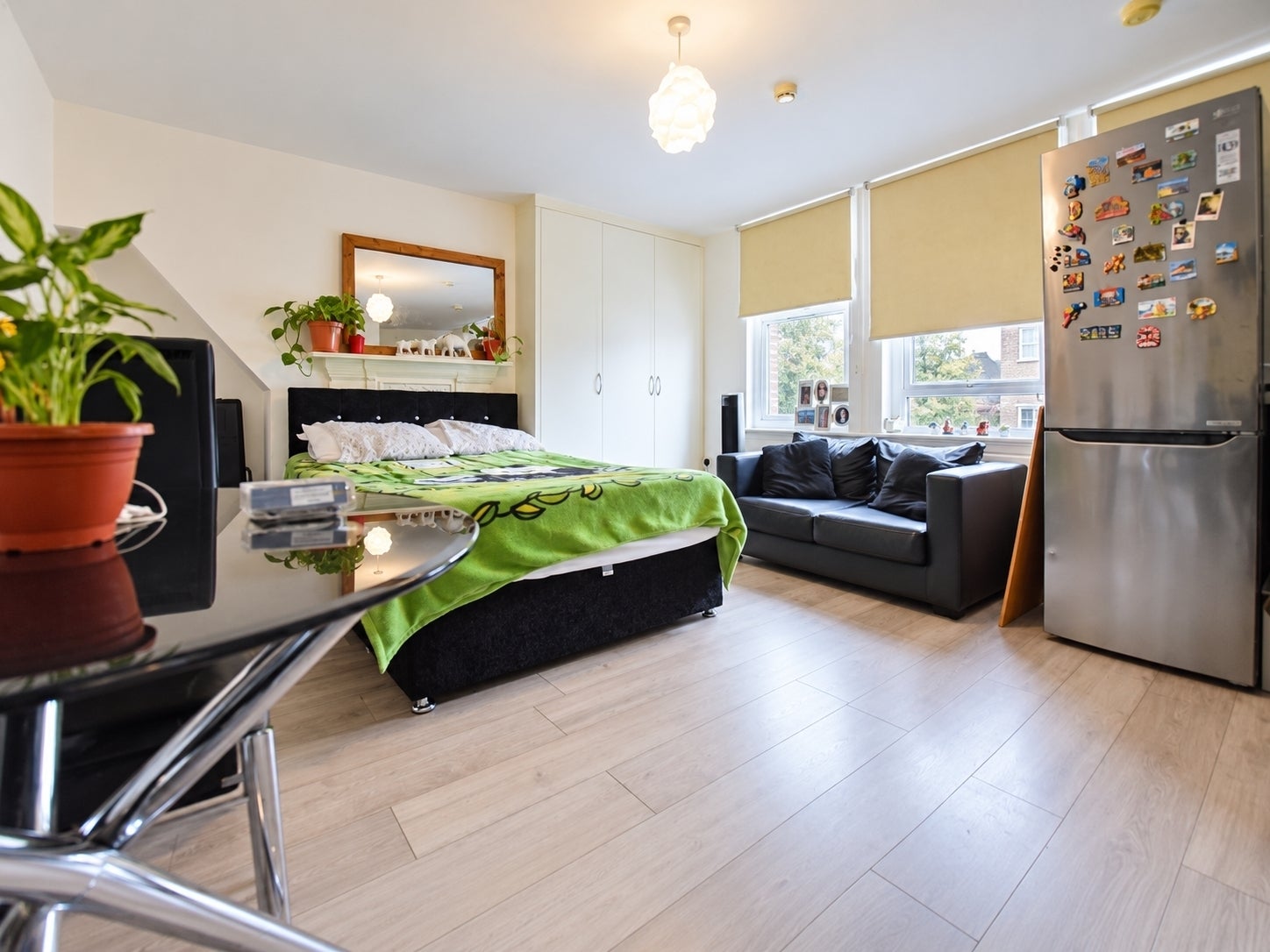 Flat Tylecroft Road in Greater London