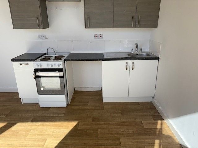 Flat Stuart Street in Luton