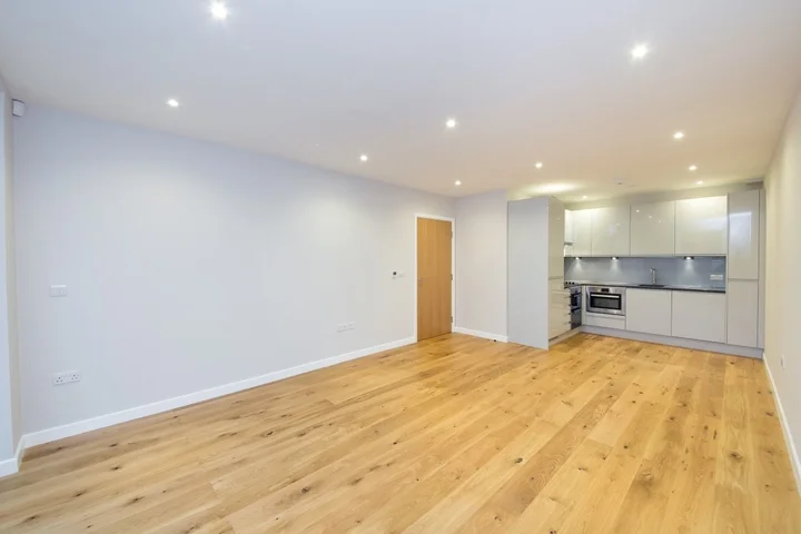 Flat Amberley Road in City of Westminster