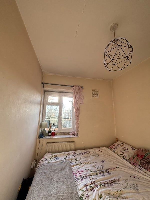 Room Balham Hill in Greater London
