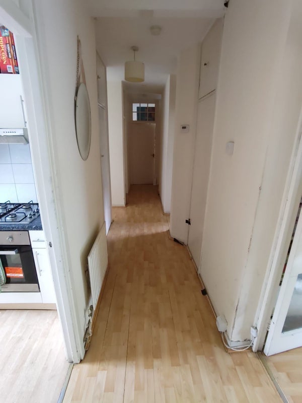Room Balham Hill in Greater London