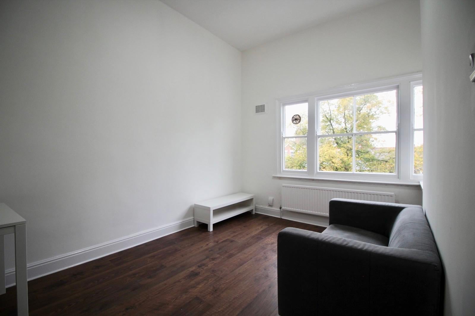 Flat Evington Road in Leicester