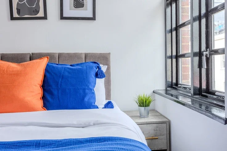 Flat Bouverie Place in City of Westminster