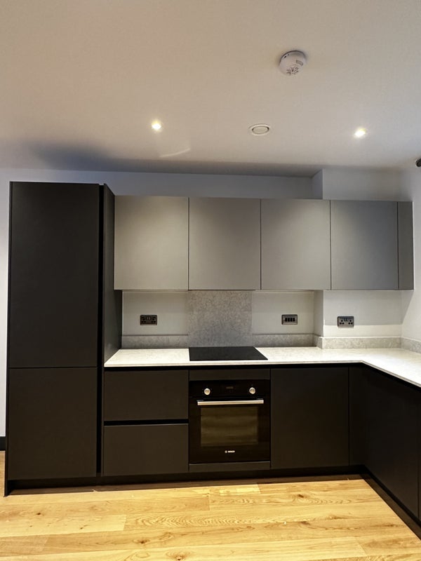 Flat Hankinson Way in Salford
