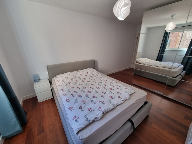Room Bailey Street in Greater London
