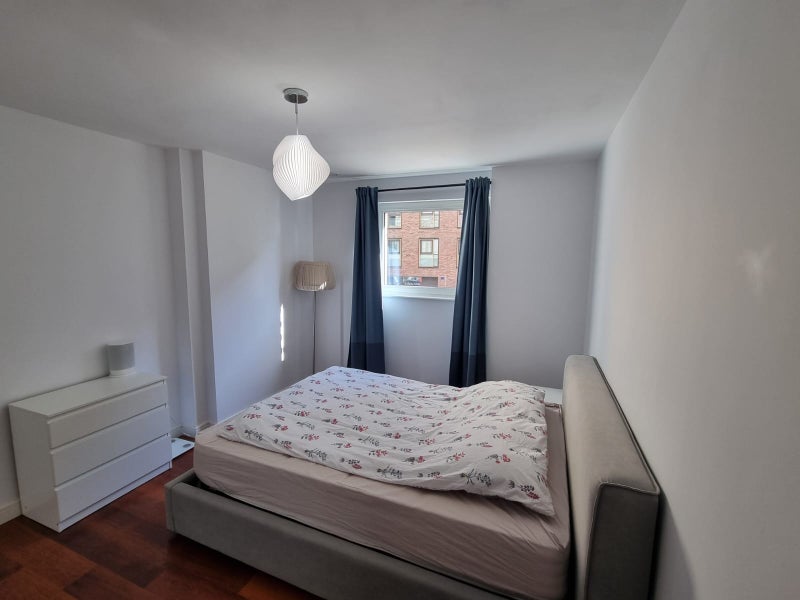 Room Bailey Street in Greater London
