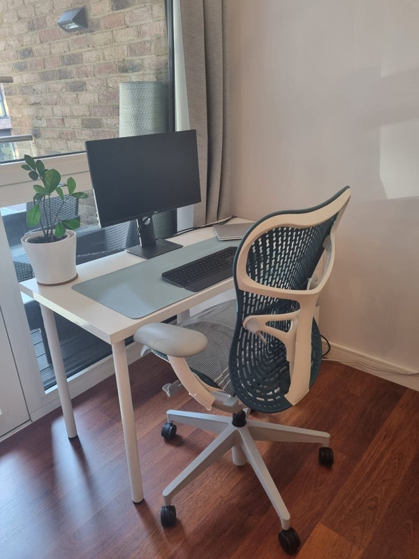 Room Bailey Street in Greater London