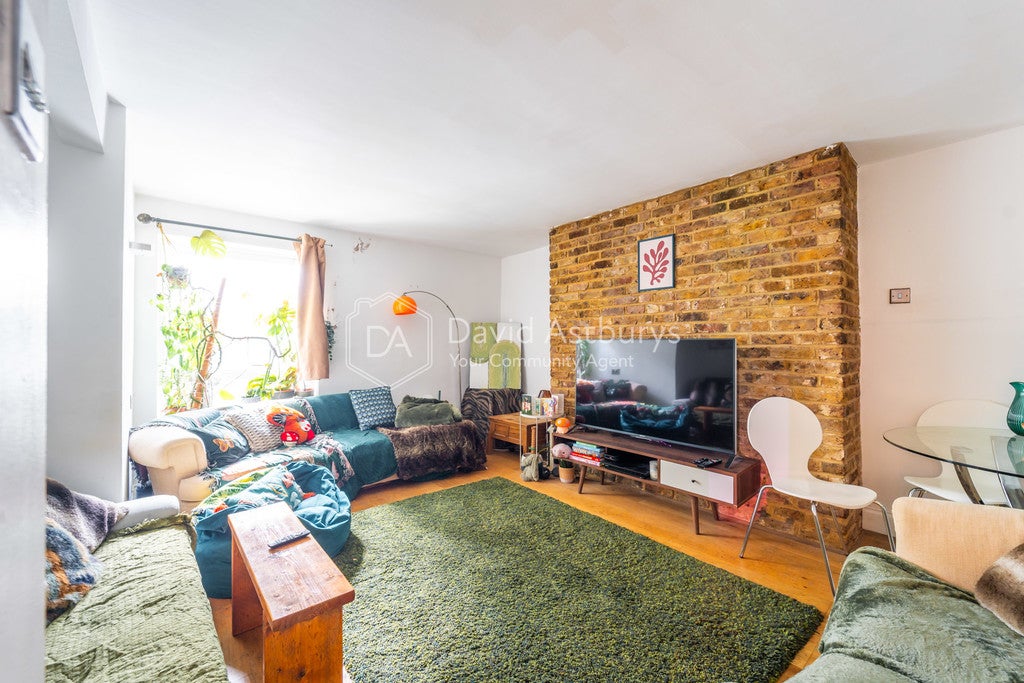Flat Barnsbury Street in Greater London