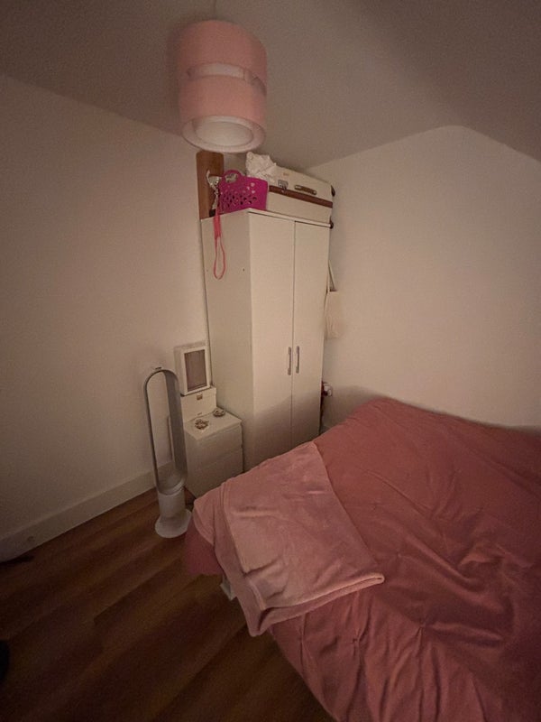 Room New Kent Road in Greater London