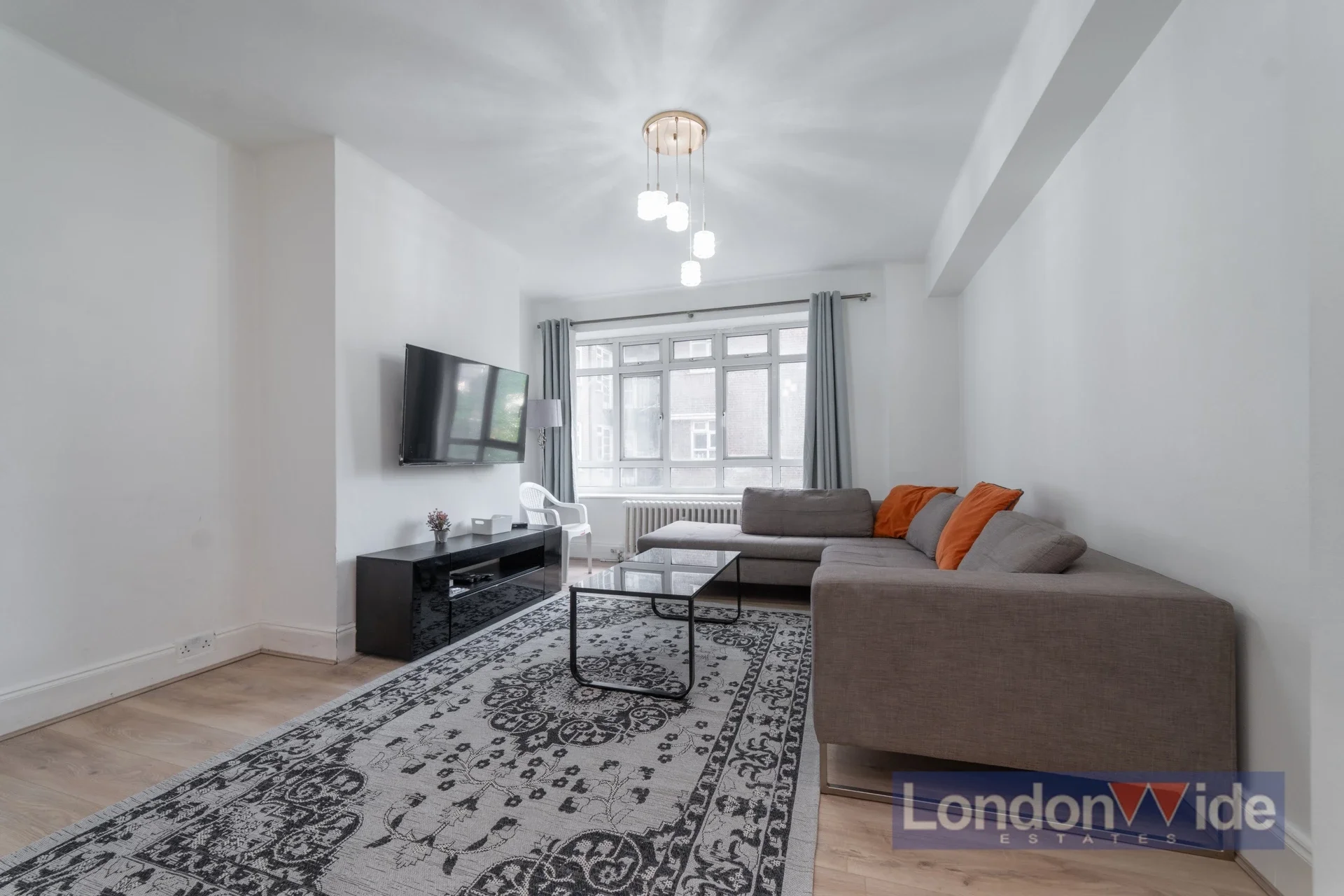 Flat Shirland Road in City of Westminster