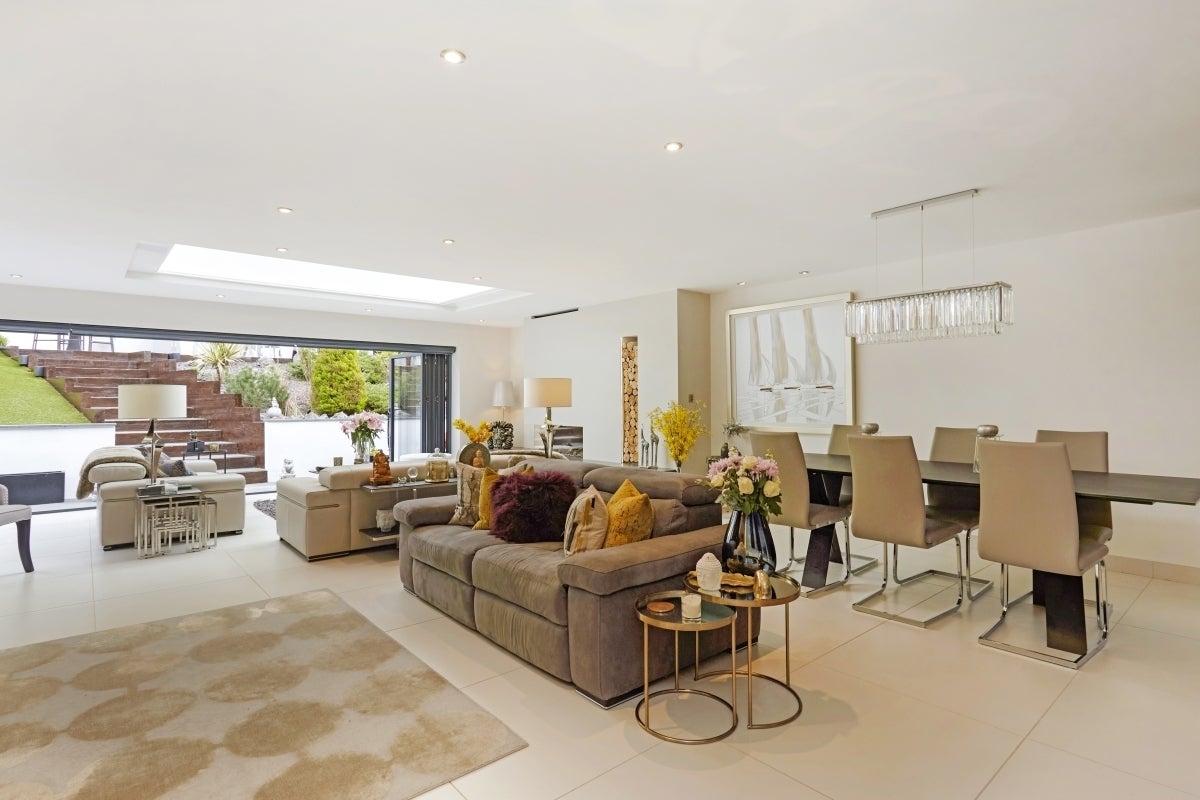 House Woodlands Gardens in Reigate and Banstead