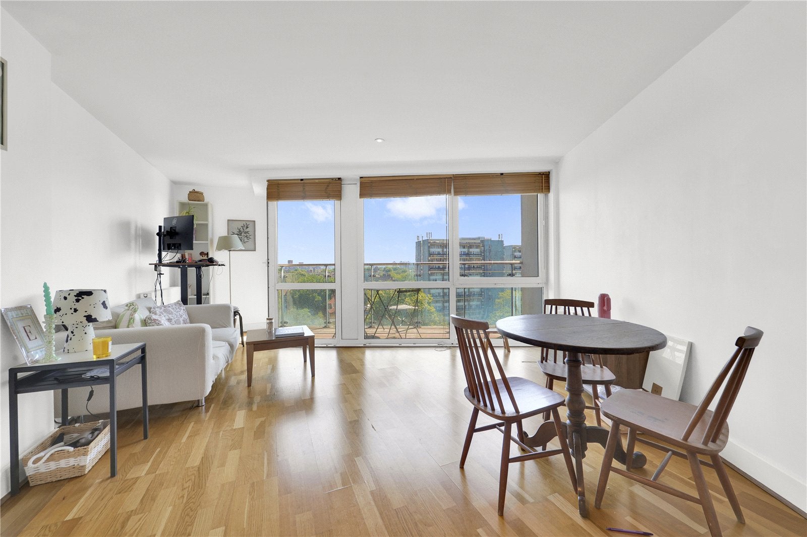 Flat Salamanca Place in Greater London