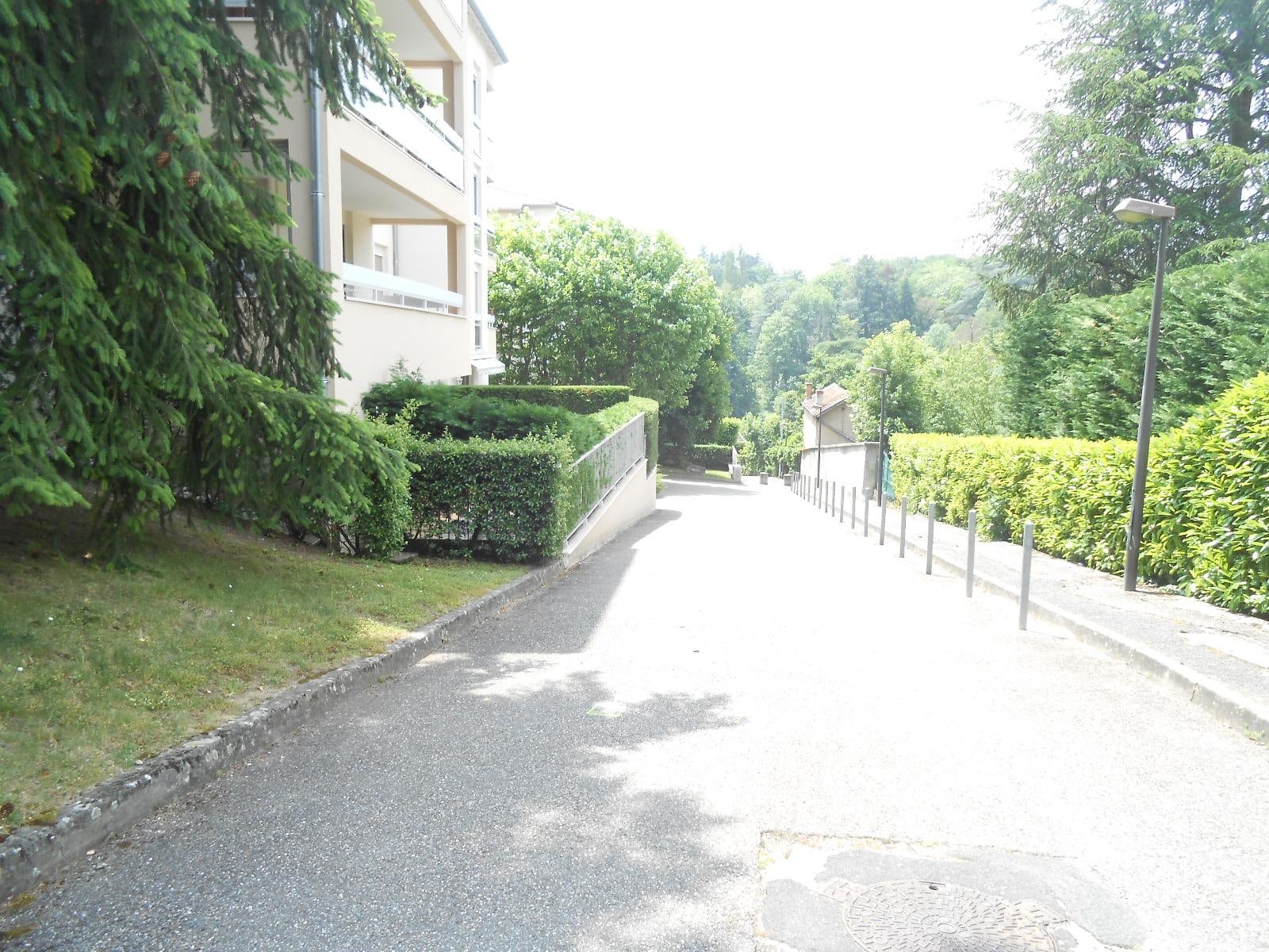 Appartement Chemin de la Chanterie à Charbonnières-les-Bains