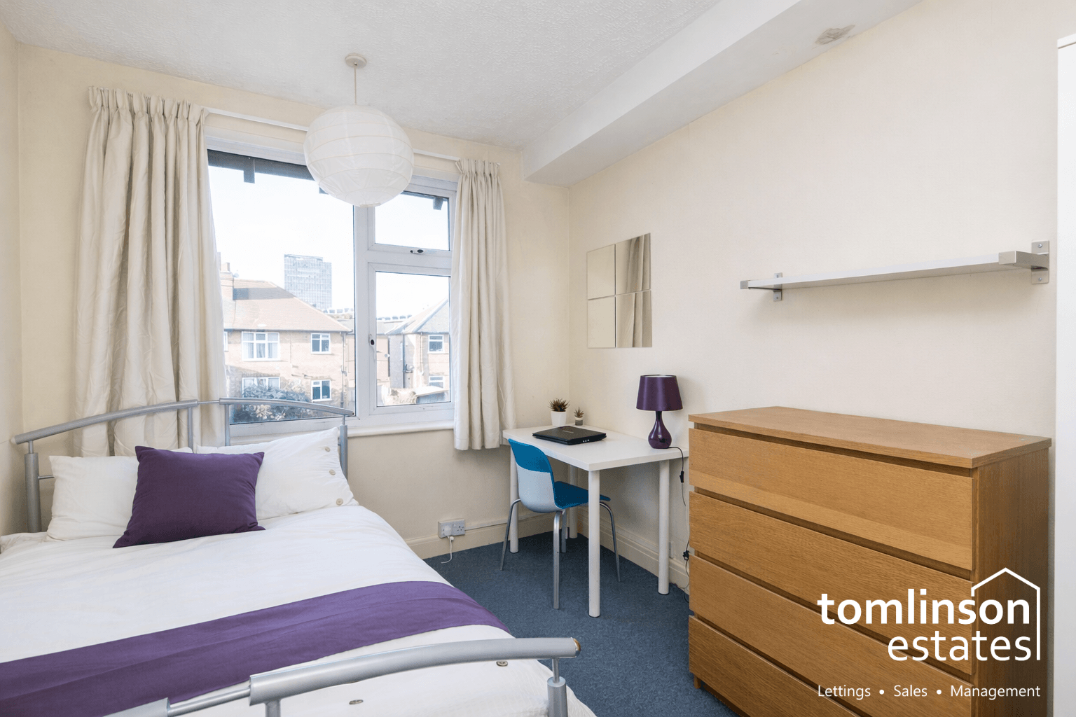 Flat Ednaston Road in Nottingham