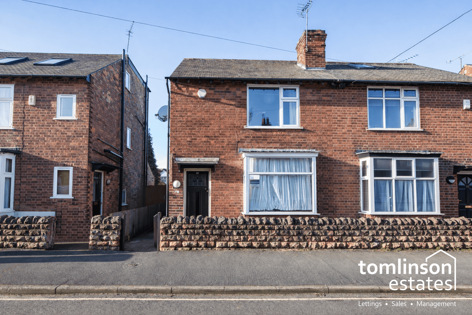 Flat Ednaston Road in Nottingham