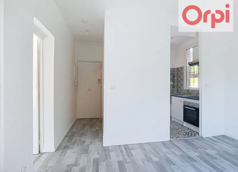 Flat Rue du Commerce in Orly