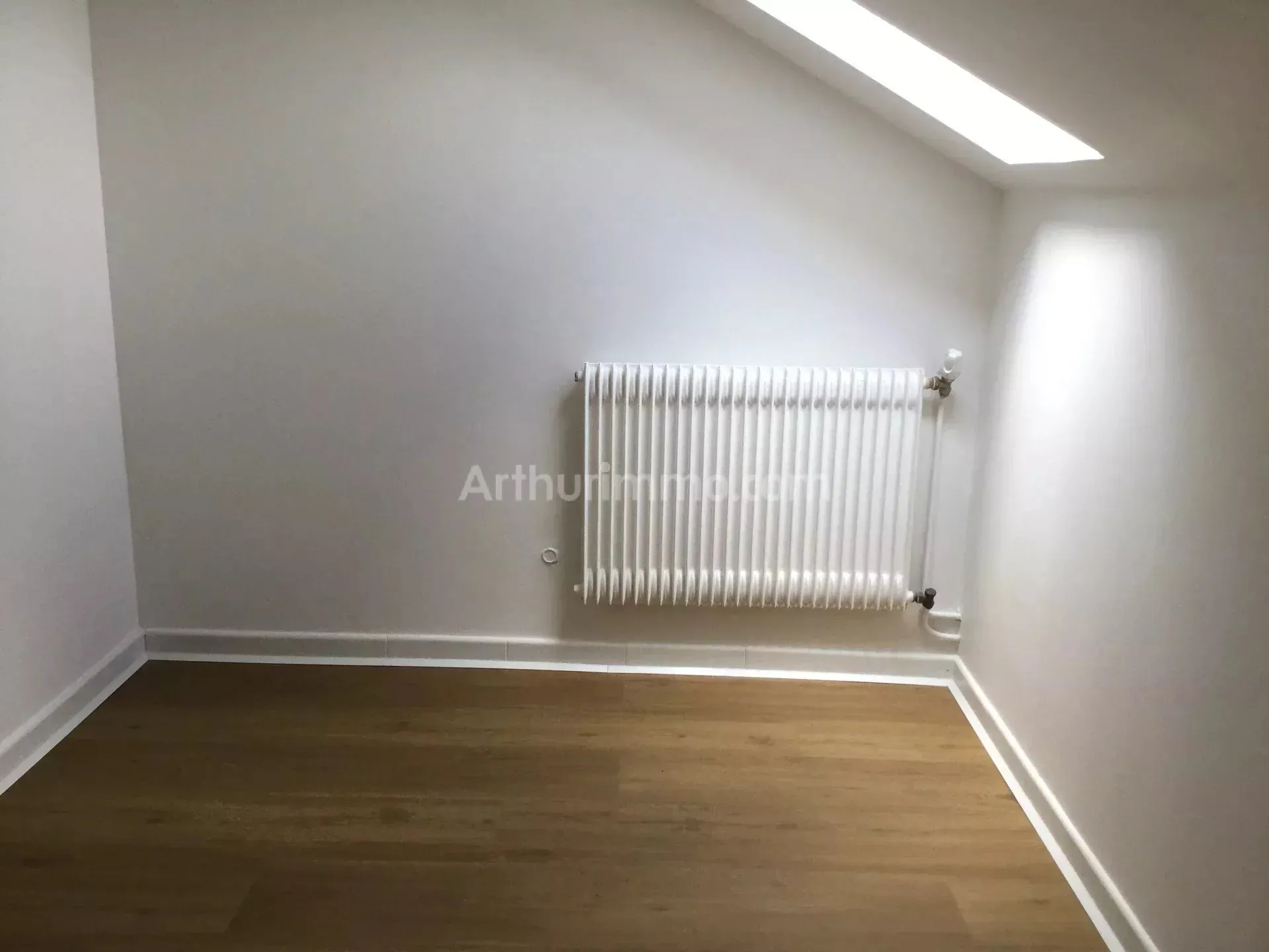 Appartement Avenue Paul Vaillant-Couturier à Paray-Vieille-Poste