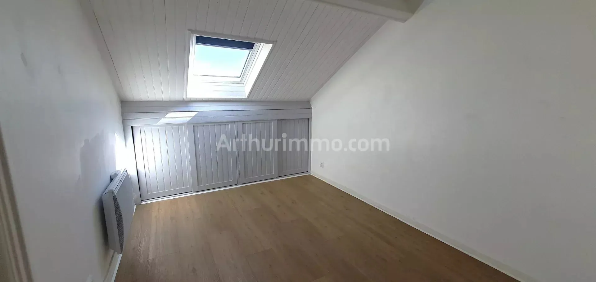 Appartement Avenue Paul Vaillant-Couturier à Paray-Vieille-Poste