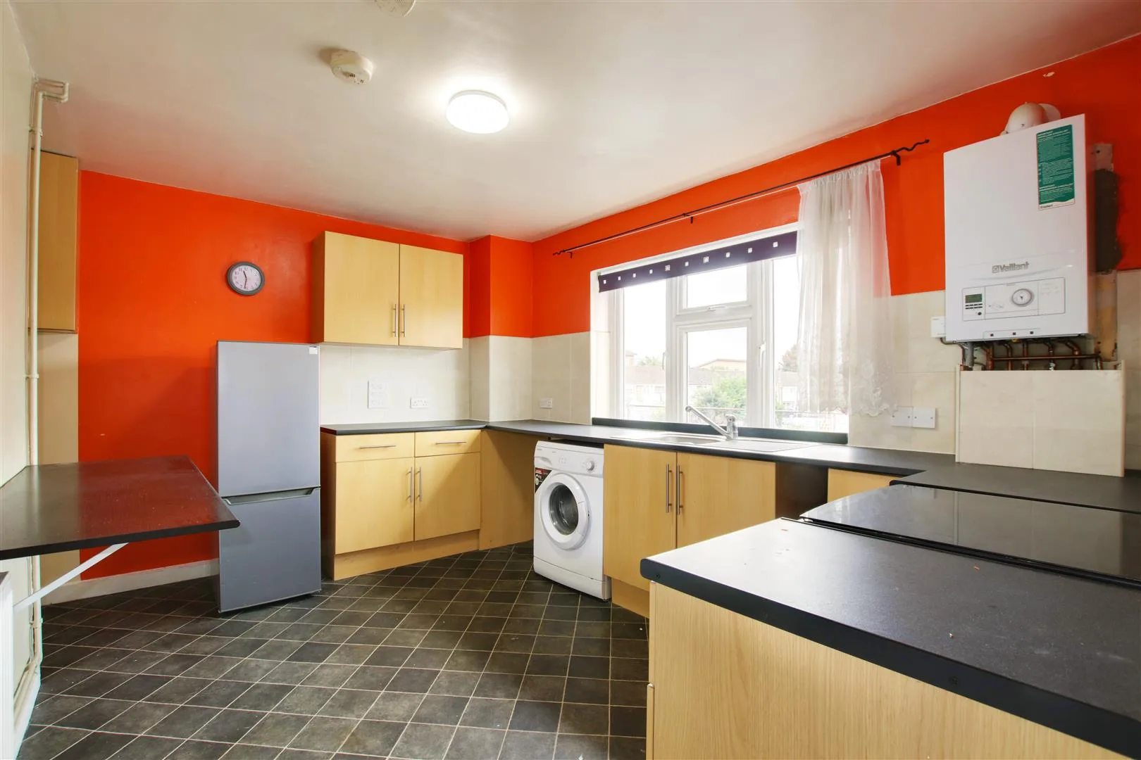 Flat Turners Hill in Cheshunt