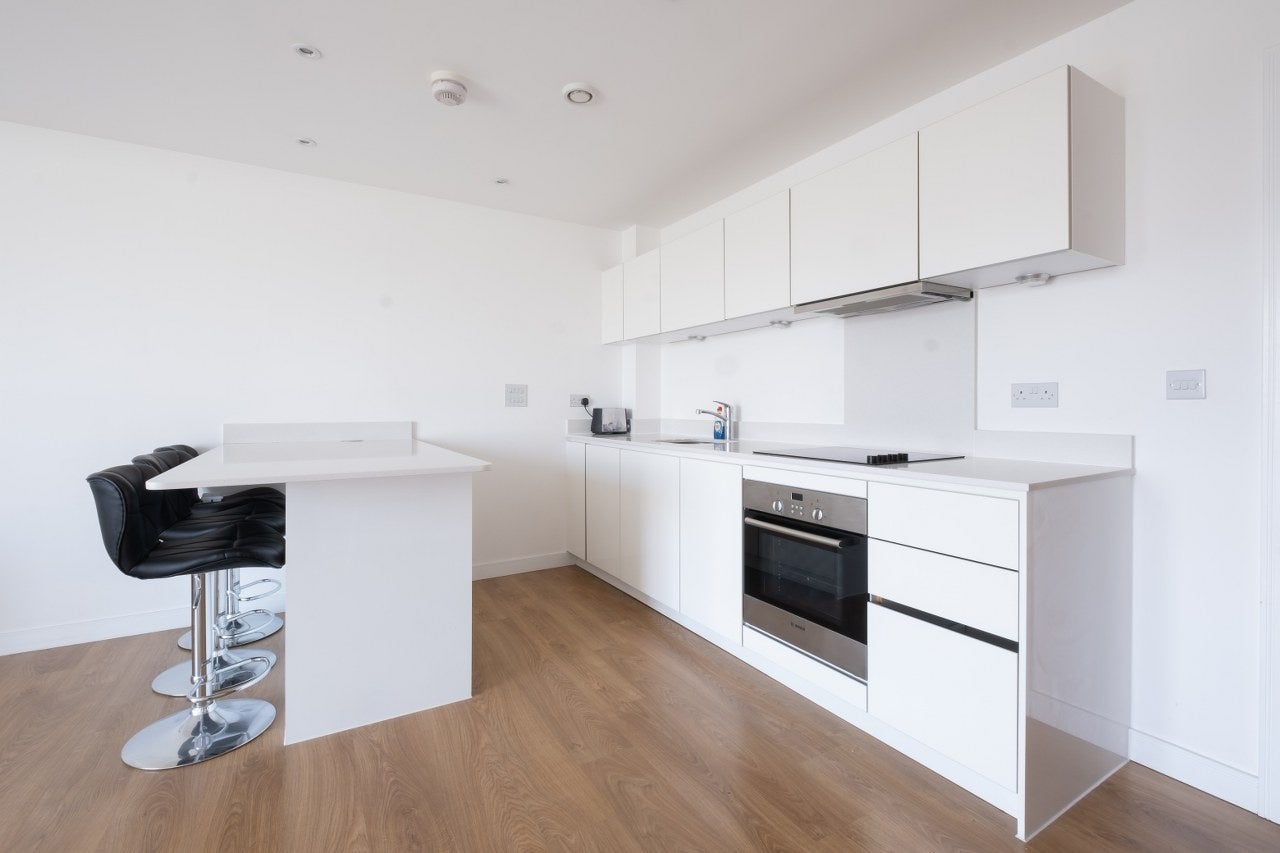 Flat Seven Sea Gardens in Greater London