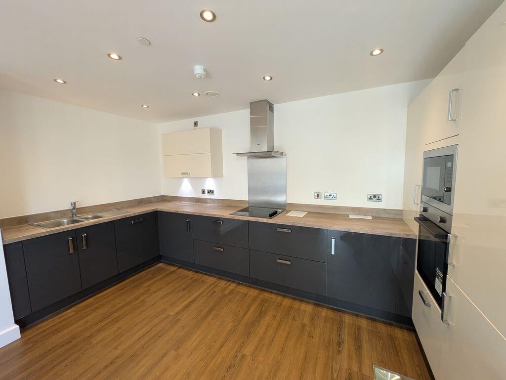 Flat Loampit Vale in Greater London