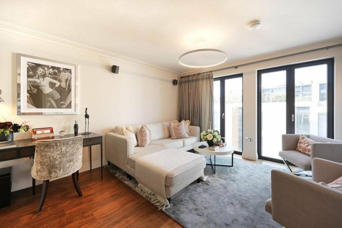 Flat Fulham Road in Greater London