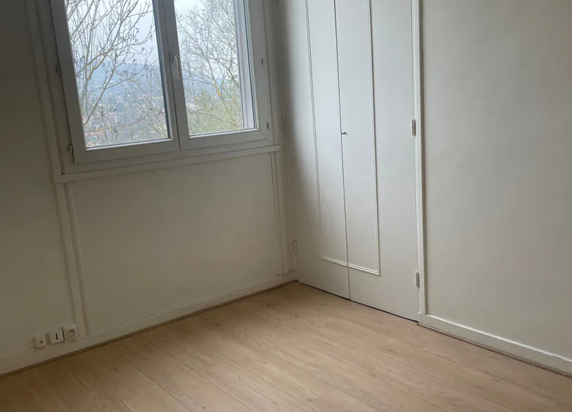 Flat Rue François Peissel in Caluire-et-Cuire